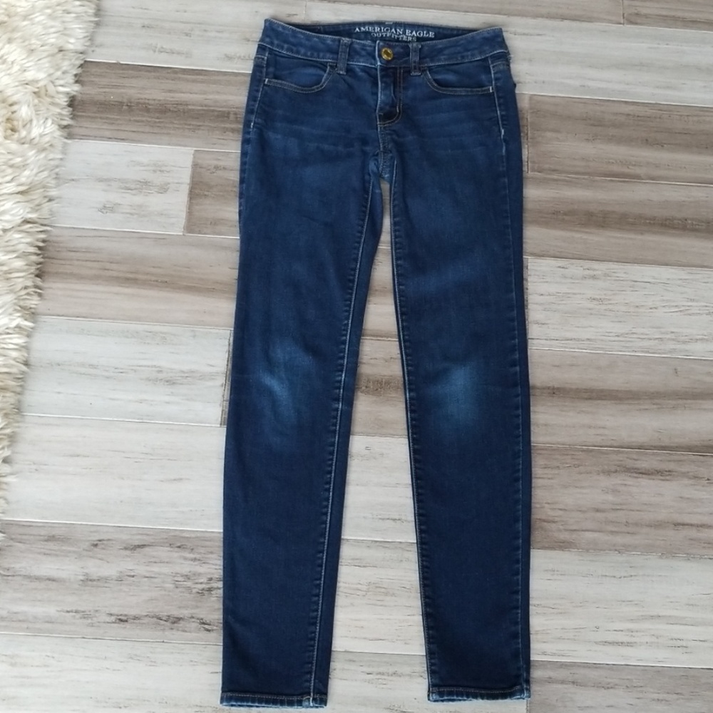 AE Dark Wash Jegging Skinny Jeans